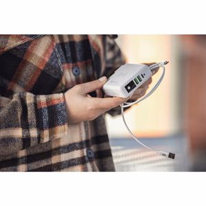 FORCELL F-ENERGY daugiafunkcis įkroviklis 15W 4in1 su USB/USB-C jungtimi, išorine baterija 8000mAh ir belaidžiu įkrovimu