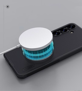 Nillkin Super Frosted Shield Pro Magnetinis dėklas telefonui su MagSafe Samsung S25 - Juodas