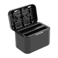 Įkrovimo dėklas baterijoms ir atminties kortelėms PULUZ Insta360 X4 kamerai (juodas)