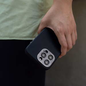 Moshi Napa MagSafe aukštos kokybės veganiškos odos dėklas, skirtas iPhone 15, „Midnight Black“ spalvos