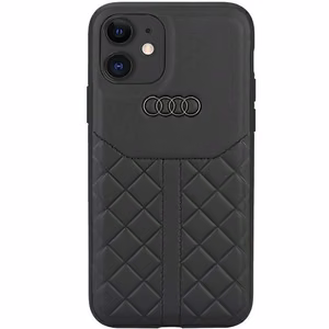 Audi tikros odos kietasis dėklas telefonui iPhone 11 / Xr 6.1 – juodas