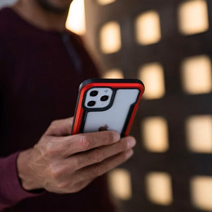 X-Doria Raptic Shield dėklas, skirtas iPhone 14 Pro Max, aliumininis, išbandytas kritimu iš 3 m aukščio, vaivorykštinis