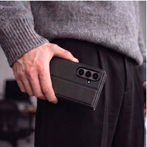 Чехол Tech-Protect Wallet для Samsung Galaxy Z Fold 8 Ultra — чёрный