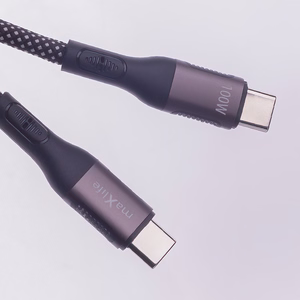 "Maxlife MXUC-11" magnetinis kabelis USB-C - USB-C 1,0 m 100W juodas nailonas