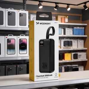 Wozinsky W8-W 30000 mAh 30W išorinė baterija, 2x USB-A, USB-C, su žibintuvėliu, juoda