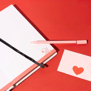 Snoopy Love Season A5 užrašų knygelė pliušiniu viršeliu