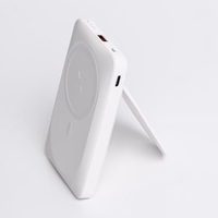 Išorinė baterija suderinama su MagSafe Forcell F-Energy MagStand F10K2 QC3.0 PD 5A 20W 10000 mAh balta