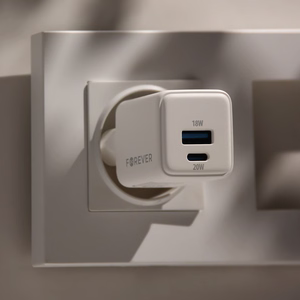 Forever TC-08-20AC GaN PD QC įkroviklis 1x USB-C 1x USB 20W baltas