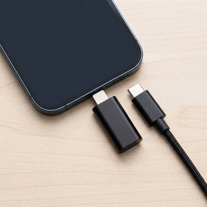 Adapteris Type C to Lightning Blue Star - juodas