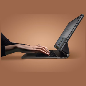 Uniq Venno Pro Magnetinis Išmanusis Klaviatūros Dėklas planšetei iPad 11in 2025 / iPad Air 11in 2024 / 2025 / iPad Pro 11in 2018 / 2020 / 2021 / 2022 / 2024 - rudas