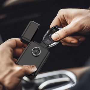 Tech-Protect KLR200 Metalinis automobilio raktų dėklas su RFID apsauga - juodas