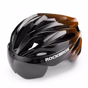 Rockbros dviratininko šalmas su skydeliu ir nuimamais apsauginiais UV akiniais, unisex - juodas/rudas