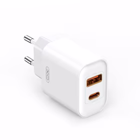XO sieninis įkroviklis CE12 PD QC 3.0 20W 1x USB 1x USB-C baltos spalvos
