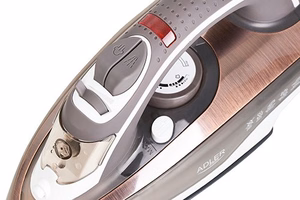 Adler AD 5030 – steam iron, 3000 W, 310 ml, continuous steam 20 g/min, brown