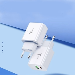 SIENINIS ĮKROVIKLIS T-PHOX SPEEDY USB-C 20W/USB 18W PD QC + LAIDAS LIGHTNING 1M BALTAS