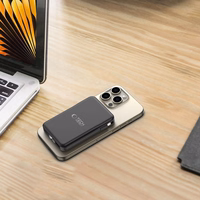 Tech-Protect LifeMag PB31 išorinė baterija su MagSafe 10000mAh 15W USB-C / USB-A / įmontuotu USB-C / Lightning kabeliais - juoda