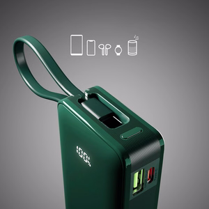 Išorinė baterija SBS 10000 mAh 20W su įmontuotu USB-C kabeliu ir skaitmenine indikacija - žalia