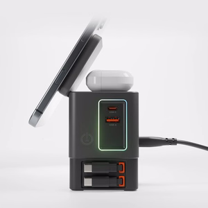 SBS Power Dock 6-in-1 su MagSafe, stovu ir USB-C kabeliais 65W – juodas