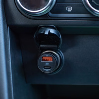 "Maxlife MXCC-04 PD QC automobilinis įkroviklis 1x USB-C 1x USB 20W juodas