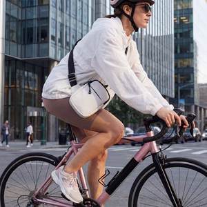 Krepšys per petį Urbanflex baltas