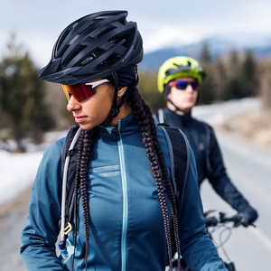 Wozinsky MTB велосипедный шлем со съемным козырьком и задним USB-фонарем M - черный