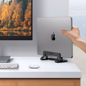 Ugreen aliuminis vertikalus stovas laikiklis MacBook nešiojamam kompiuteriui ir planšetei sidabrinis (20471 LP258)