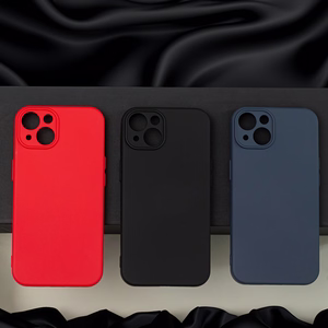 Silikoninis dėklas Xiaomi 17 Ultra raudonas