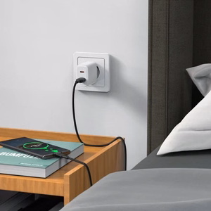 Acefast sieninis įkroviklis USB Type C / USB 20W, PPS, PD, QC 3.0, AFC, FCP baltas (A25 baltas)