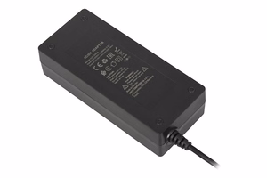 iBox IUZ120WA maitinimo adapteris patalpinis 120 W juodas