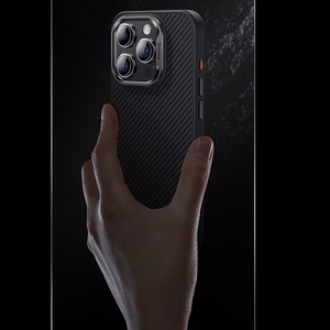 Benks Magnetinis Hybrid Armor Pro Kevlar dėklas telefonui iPhone 15 Plus su metaliniu rėmu 600D (m) - juodas