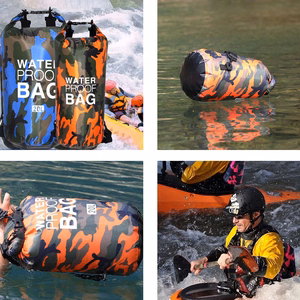 Vandeniui atspari sausa kuprinė Tipas 1 20L oranžinė maskuotė