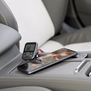 Automobilinis Bluetooth siųstuvas su USB lizdu
