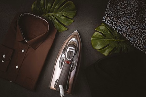 Adler AD 5030 – steam iron, 3000 W, 310 ml, continuous steam 20 g/min, brown