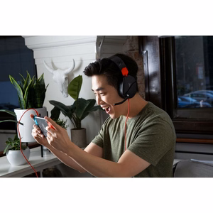 Raudonos ir juodos laidinės ausinės su mikrofonu Turtle Beach Recon 70N, 3,5 mm jungtis