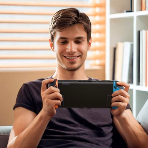 Spigen Nano Pop dėklas Nintendo Switch 2 konsolei - juodas