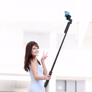 Blavec Selfie lazda Aluminium Fusion P-09 trikojis stovas + nuotolinio valdymo 1,8 metres (SSFP09-TRB18) juoda