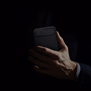 Магнитный чехол Nillkin CamShield Pro для iPhone 16e / 17e - чёрный