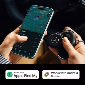 „Chipolo LOOP Mercedes“ – įkraunamas „Bluetooth“ sekiklis su silikonine kilpa, skirtas „iOS“ ir „Android“ įrenginiams, juodos spalvos