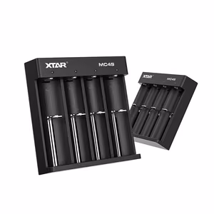 18650 ličio jonų / NiMH cilindrinių baterijų įkroviklis Xtar MC4S