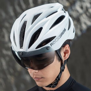Rockbros dviratininko šalmas su skydeliu ir nuimamais apsauginiais UV akiniais, unisex - juodas/rudas