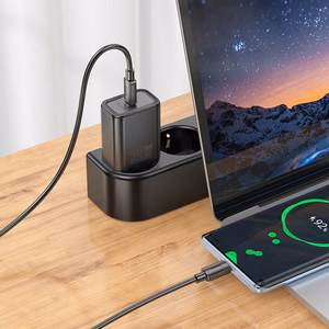 Įkroviklis telefonui Hoco USB C QC PD 20W + kabelis USB C į USB C N60 juodas