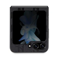 Karl Lagerfeld Saffiano Monogram Choupette Pin dėklas telefonui Samsung Galaxy Z Flip 5 - juoda