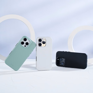 Benks magnetinis Vita Pro silikoninis dėklas telefonui, skirtas Iphone 16 Pro, žalias