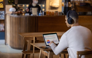 Sony WH-1000XM5 Laisvų rankų įranga Vielinis ir Bevielis Su lankeliu Skambučiai / muzika Bluetooth Juoda