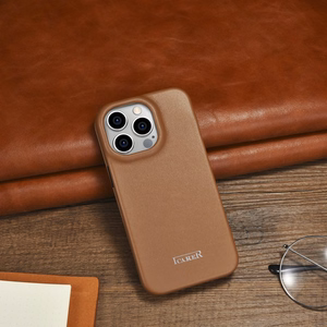 iCarer CE Premium odinis folio dėklas iPhone 14 Pro su MagSafe magnetiniu flipu - raudonas