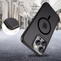 Tech-Protect MagEdge Magnetinis dėklas telefonui iPhone 16 Pro - pusiau skaidrus