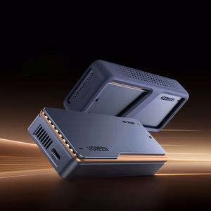 Ugreen D703 USB4 40Gb/s M.2 NVMe SSD dėklas su aktyviu aušinimu - pilkas