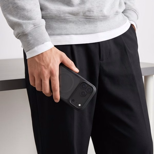 Tech-Protect MagOne CC MagSafe dėklas su 2 grūdintais stiklais, skirtas iPhone 18 Pro / 17 Pro, skaidrus juodas
