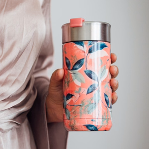 Quokka Boost Coffee Tumbler nerūdijančiojo plieno termo puodelis su sieteliu, 400 ml, Egzotiška rožinė