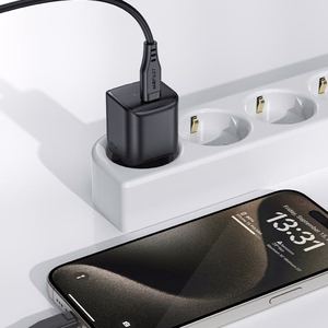 Acefast A73 Mini PD 20W GaN USB-C sieninis įkroviklis - juodas